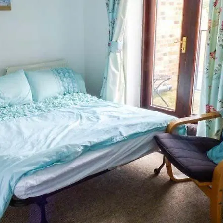 Maplebeck Holiday home